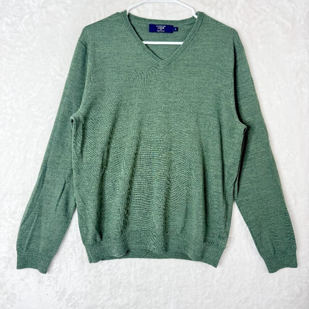 J CREW Factory Merino Wool Slim Fit V Neck Preppy Classic Timeless Sweater M